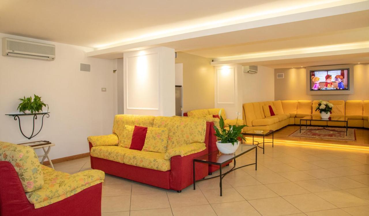 Hotel Imperia Lido di Jesolo Kültér fotó