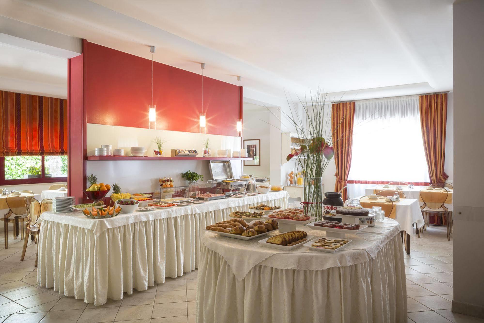 Hotel Imperia Lido di Jesolo Kültér fotó